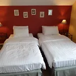 L'etape Fagnarde - Bed, Breakfast & Sauna 4*
