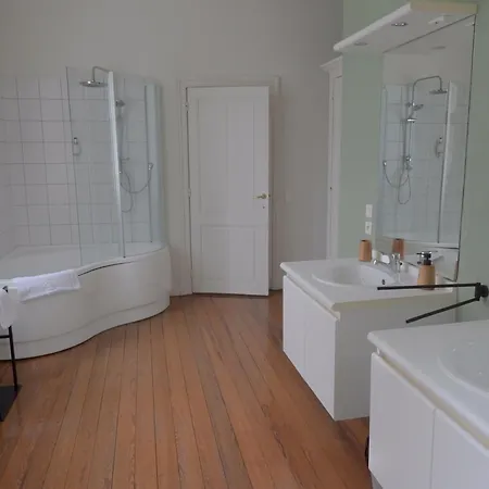 L'etape Fagnarde - Bed, Breakfast & Sauna 4*